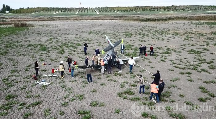 Büyükçekmece'de eğitim uçağı düştü