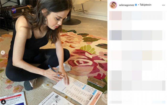 Selena Gomez geri döndü