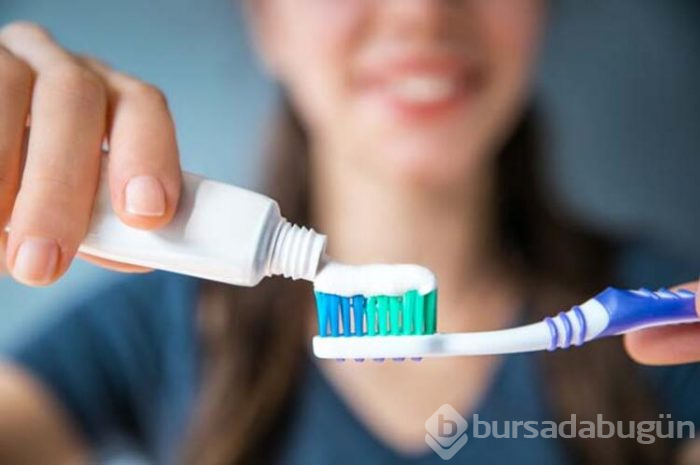Dişleri fırçalamak koronavirüsten koruyor mu?