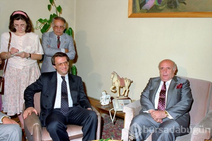 Mesut Yılmaz kimdir?