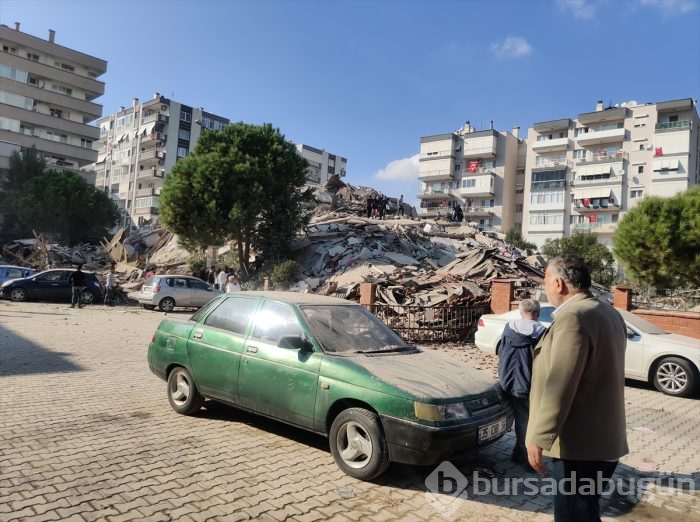 İzmir'deki 6.6'lık depremden kareler