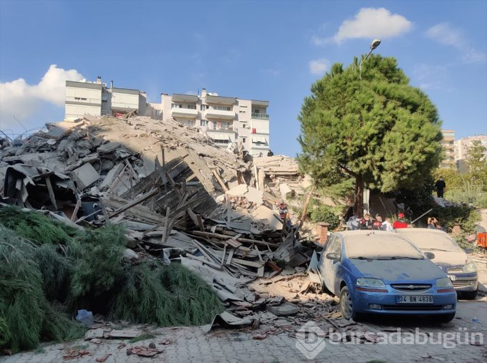 İzmir'deki 6.6'lık depremden kareler