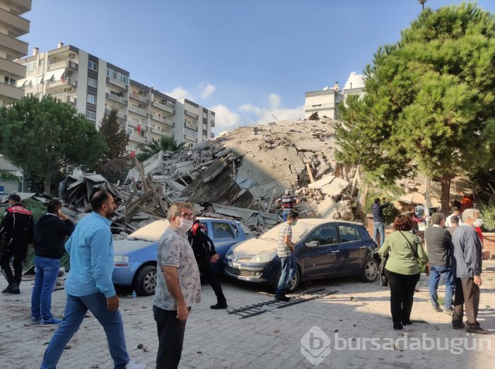 İzmir'deki 6.6'lık depremden kareler