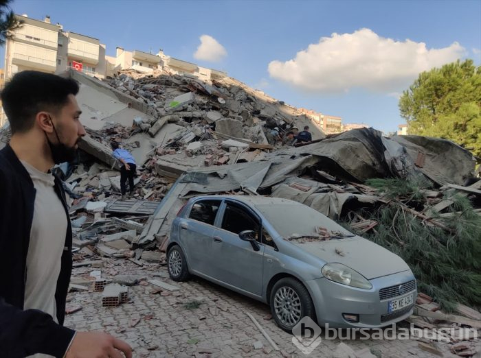 İzmir'deki 6.6'lık depremden kareler
