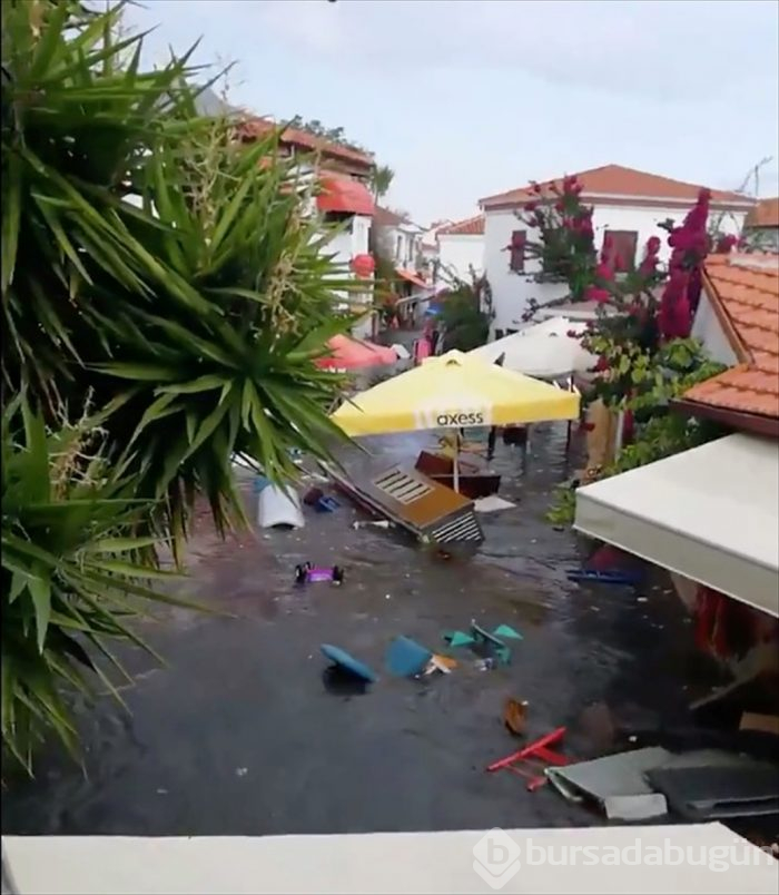 İzmir'deki 6.6'lık depremden kareler
