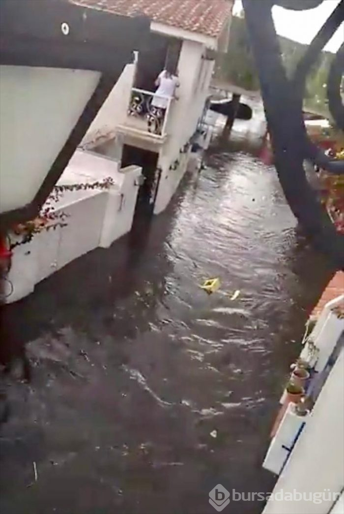 İzmir'deki 6.6'lık depremden kareler