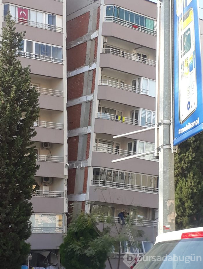 İzmir'deki 6.6'lık depremden kareler