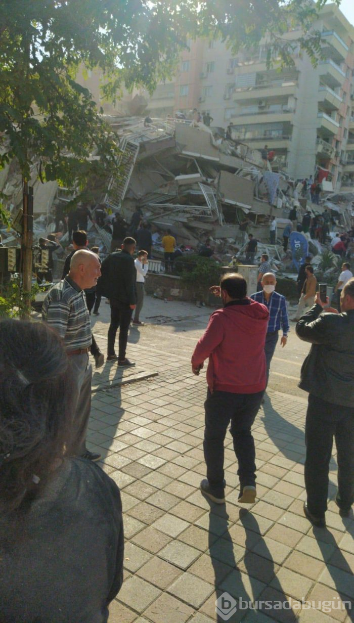 İzmir'deki 6.6'lık depremden kareler