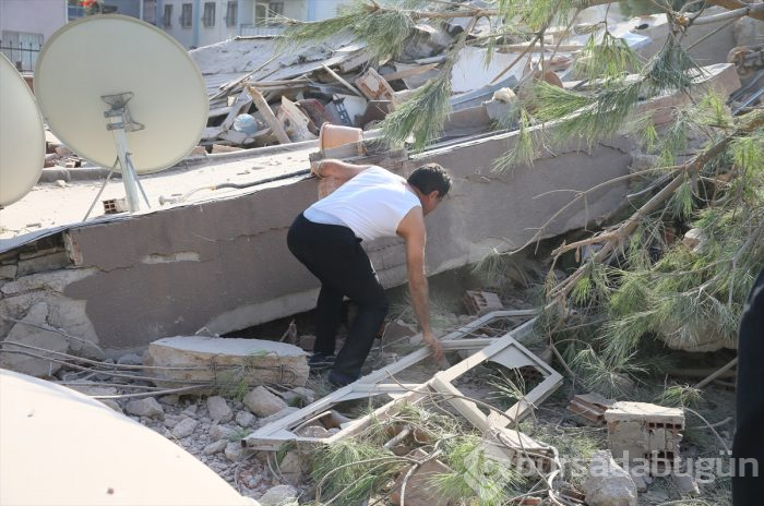 İzmir'deki 6.6'lık depremden kareler