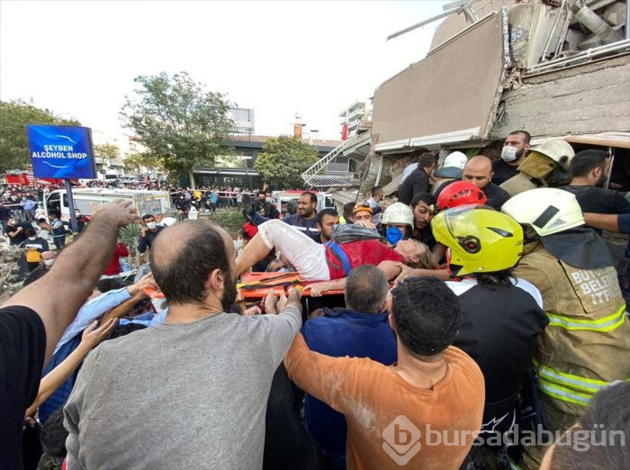 İzmir'deki 6.6'lık depremden kareler