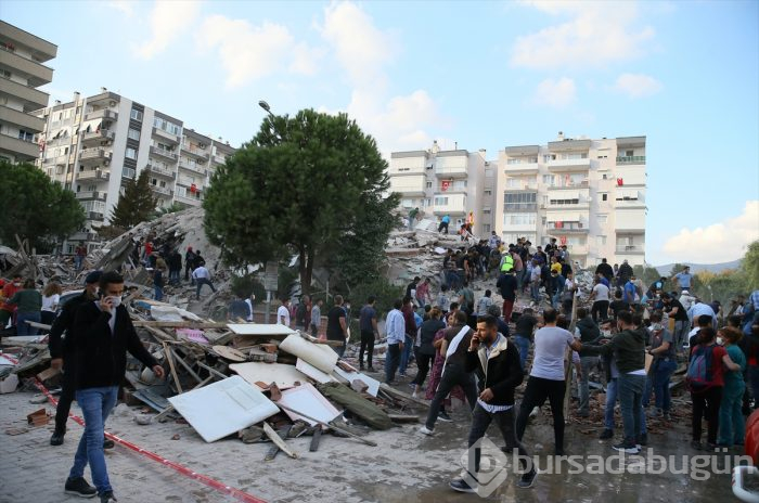 İzmir'deki 6.6'lık depremden kareler