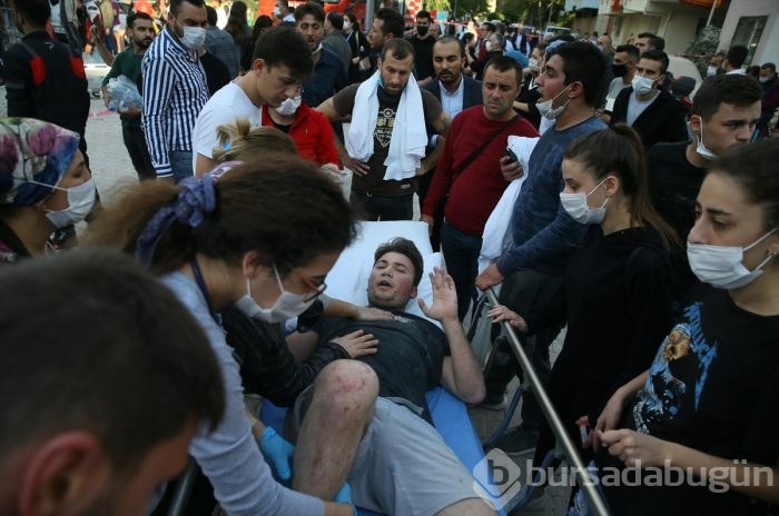İzmir'deki 6.6'lık depremden kareler