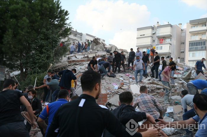 İzmir'deki 6.6'lık depremden kareler