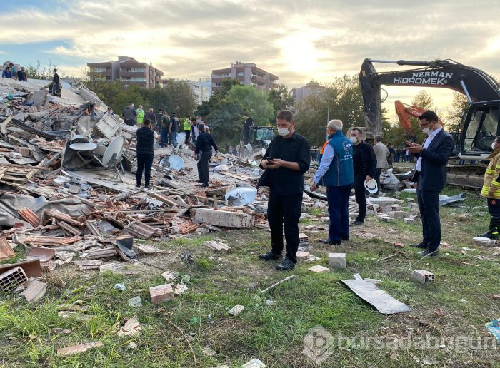 İzmir'deki 6.6'lık depremden kareler