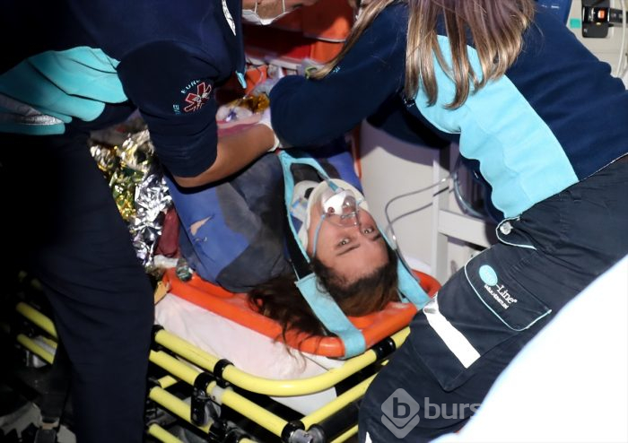 İzmir'deki 6.6'lık depremden kareler