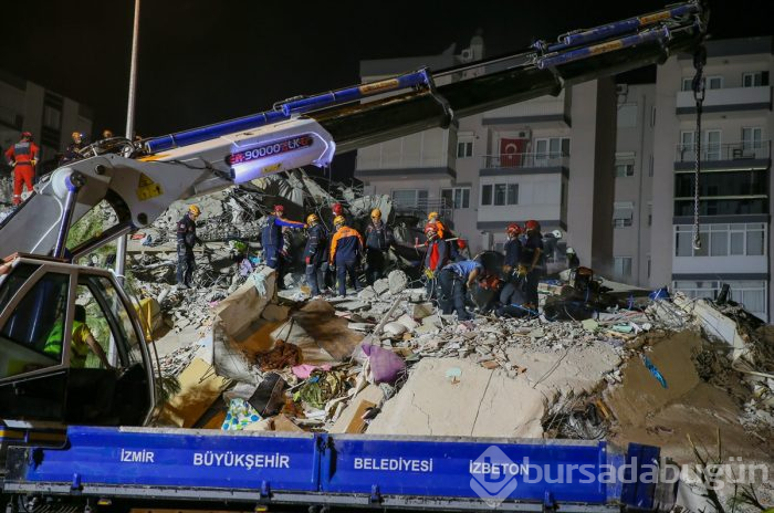 İzmir'deki 6.6'lık depremden kareler