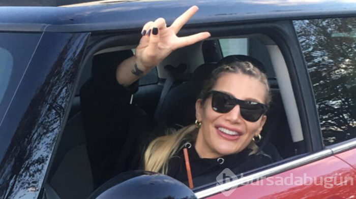 İrem Derici tek tabanca devam!