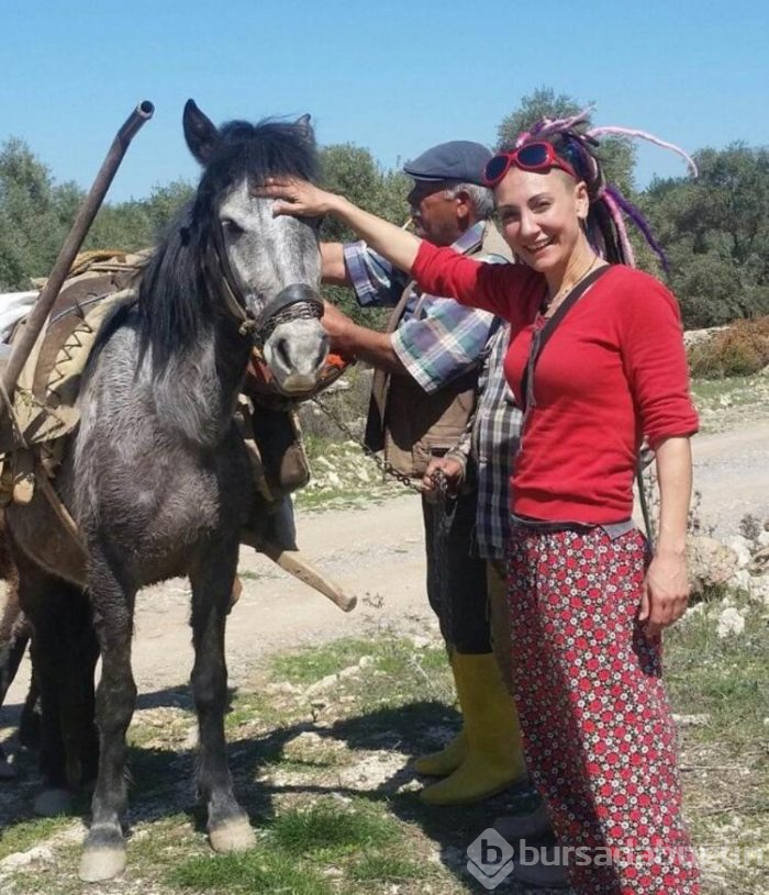 Göksel'in yeni hayatı! İşte ünlülerin gözlerden uzak köy yaşantıları...