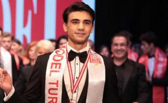 15 yaşındaki 33. Best Model Türkiye yarışmasının birincisi çok konuşuldu...