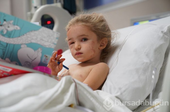 Enkazdan 65 saat sonra çıkarılan Elif'ten görüntüler
