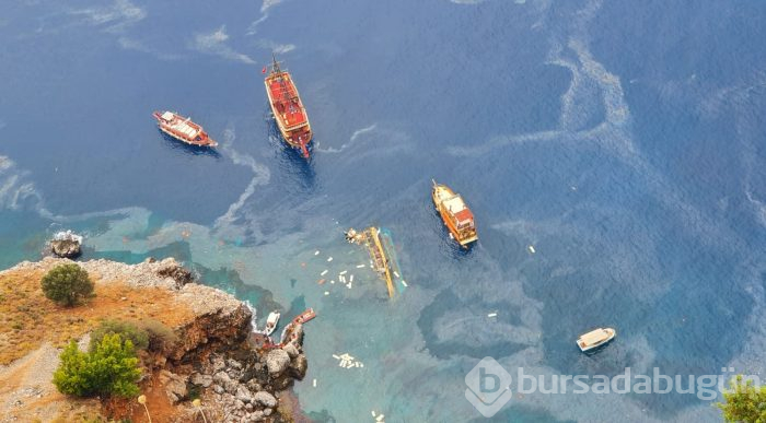 Antalya'da turist teknesi alabora oldu