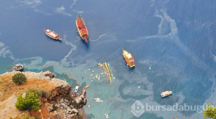 Antalya'da turist teknesi alabora oldu