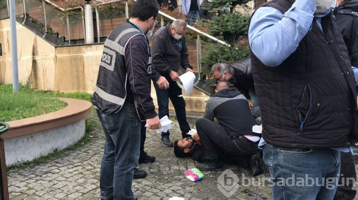 Bursa Adliyesi'nde bıçaklı kavga: 4 yaralı 