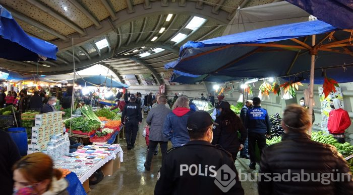 Bursa'da semt pazarlarında denetim 