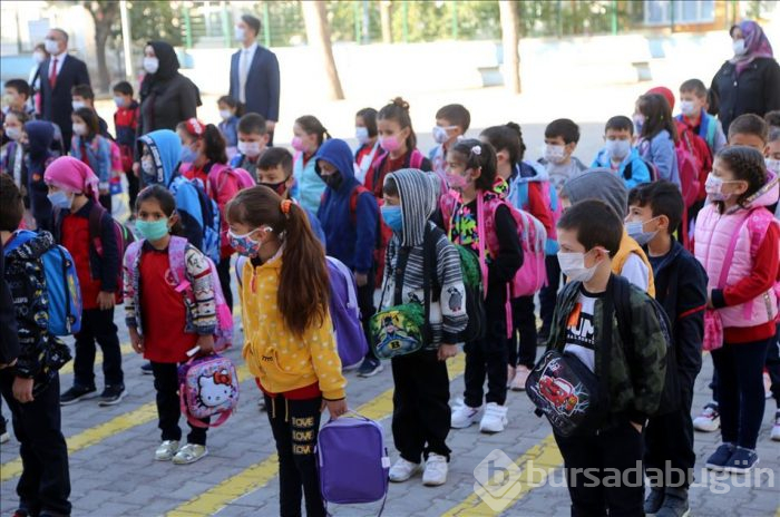 Prof. Dr. Elif Dağlı: Okullar açıldı, çocuk koronavirüs hastaları arttı