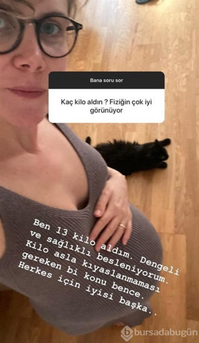Ünlü oyuncular kızının yüzünü ilk kez gösterdi
