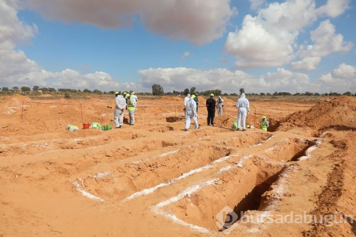 Libya'daki toplu mezarda yeni cesetler açığa çıkıyor