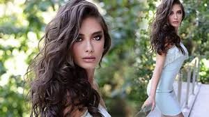 Neslihan Atagül'den hayranlarına sevindirici haber... Yurtdışına açılıyor!