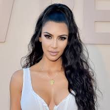 Sinan Akçıl'dan Kim Kardashian'a gönderme 