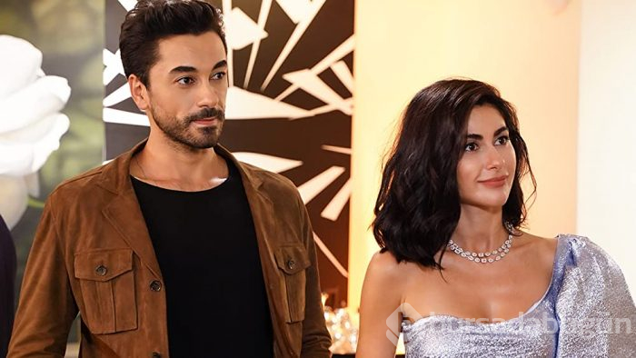 Sürpriz aşk! Nesrin Cavadzade ile Gökhan Alkan aşk yaşıyor....