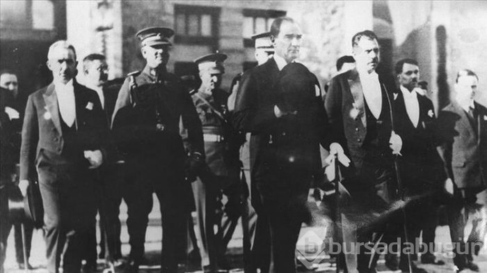 10 Kasım Atatürk'ü anma şiirleri