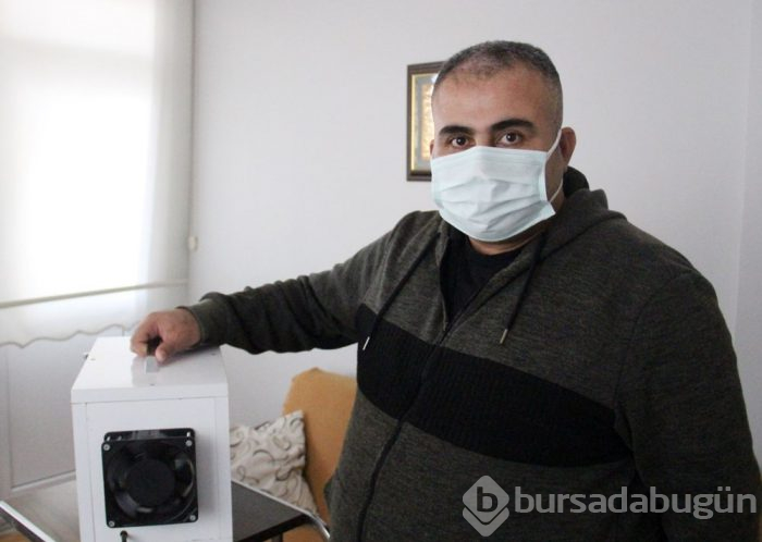 Evini laboratuvara çevirip corona virüse savaş açtı
