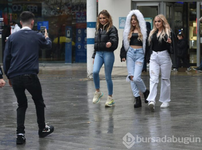 TV yıldızı sosyal medya için video çekerken kendini yerde buldu