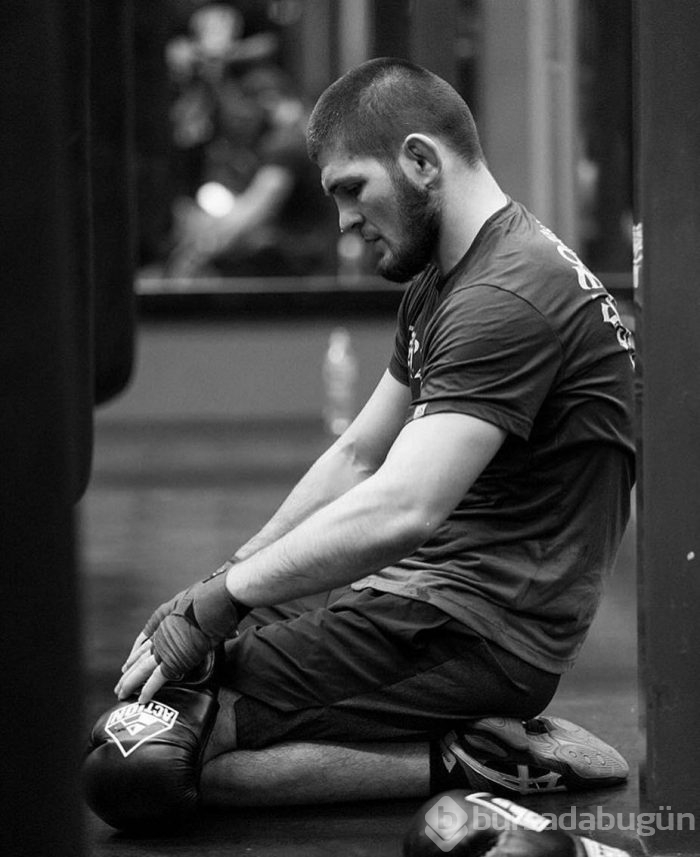 Khabib'in tarihi kararı sonrası! Dövüş dünyasını şaşkına çeviren olay...