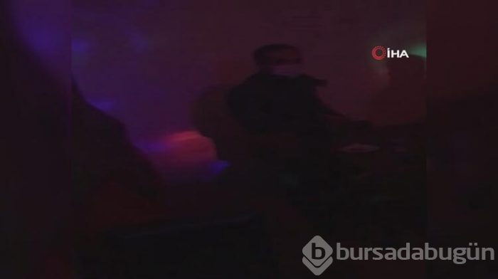 Polis kokoreççinin merdivenlerinden inince şaşıp kaldı! Gizli pavyon