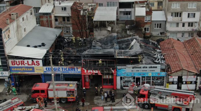 Bursa'da şehir merkezinde yangın!
