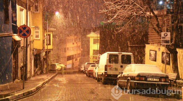 Bursa'da kar yağışı 