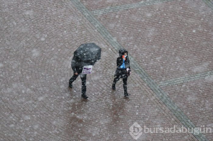 Bursa'da kar yağışı 