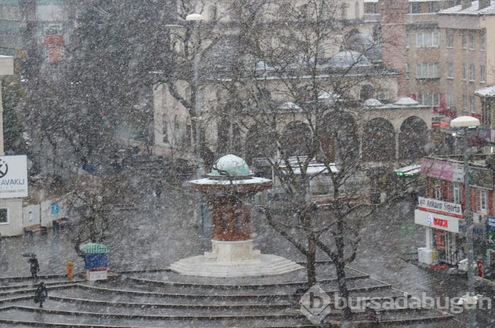 Bursa'da kar yağışı 