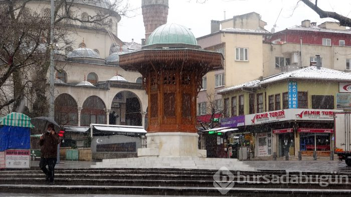 Bursa'da kar yağışı 