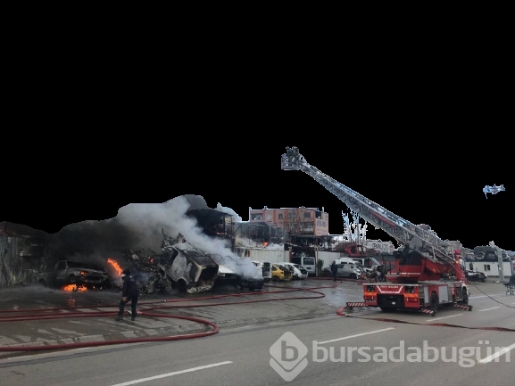 Bursa'da oto yedek parça dükkanında yangın