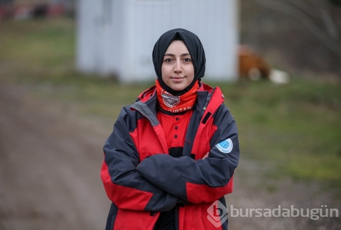 Bursa'da farklı meslek gruplarına mensup 30 kadın arama kurtarma gönüllüsü kadınlar hazır kıta bekliyor 