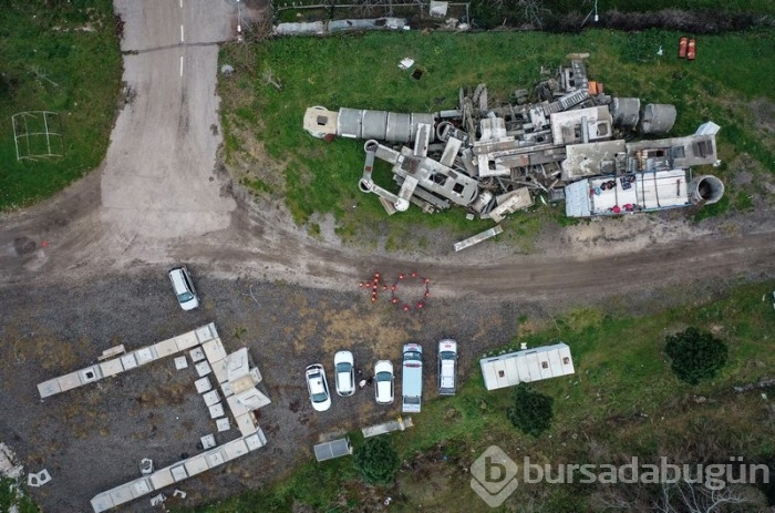 Bursa'da farklı meslek gruplarına mensup 30 kadın arama kurtarma gönüllüsü kadınlar hazır kıta bekliyor 