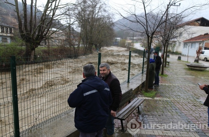 Bursa'da sel alarmı! Dereler taştı