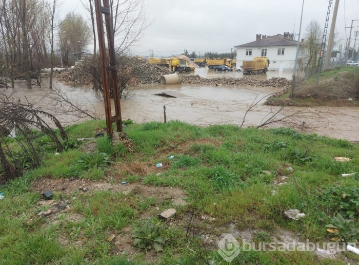 Bursa'da sel alarmı! Dereler taştı