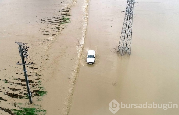 Bursa'da sel alarmı! Dereler taştı
